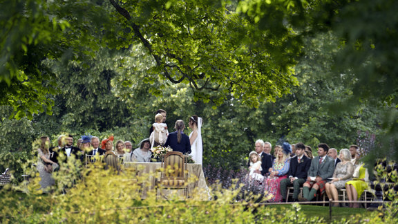 Wedding ceremony on the lawn